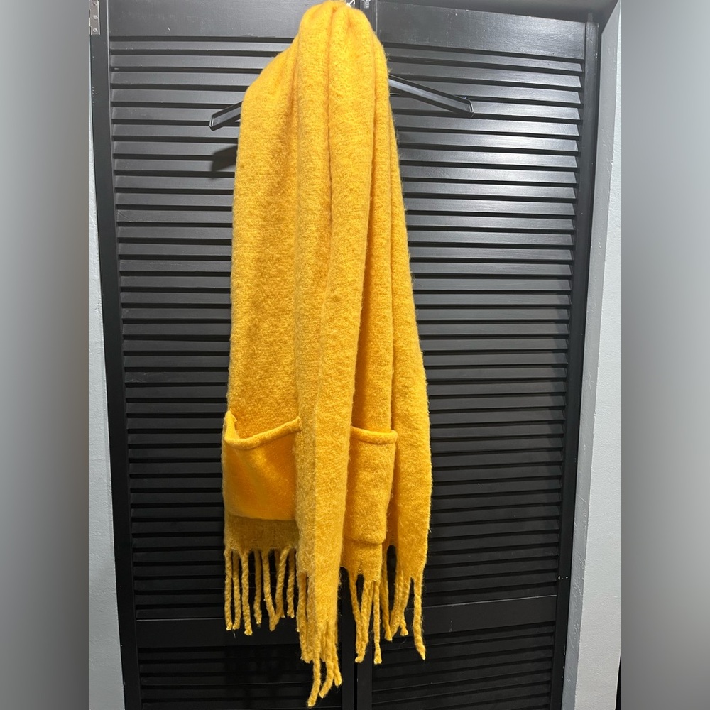 Steve‎ Madden Mustard Fringe Scarf - Picture 2 of 6